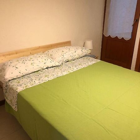 La Casa Di Rox Ad Aosta - Small Holiday Apartment In Central Aosta - Alloggio Ad Uso Turistico - Vda - Aosta - N 0304 Eksteriør billede