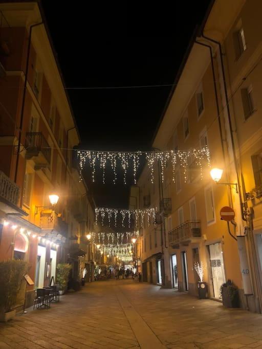 La Casa Di Rox Ad Aosta - Small Holiday Apartment In Central Aosta - Alloggio Ad Uso Turistico - Vda - Aosta - N 0304 Eksteriør billede