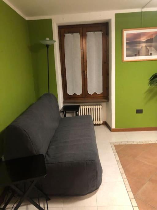 La Casa Di Rox Ad Aosta - Small Holiday Apartment In Central Aosta - Alloggio Ad Uso Turistico - Vda - Aosta - N 0304 Eksteriør billede